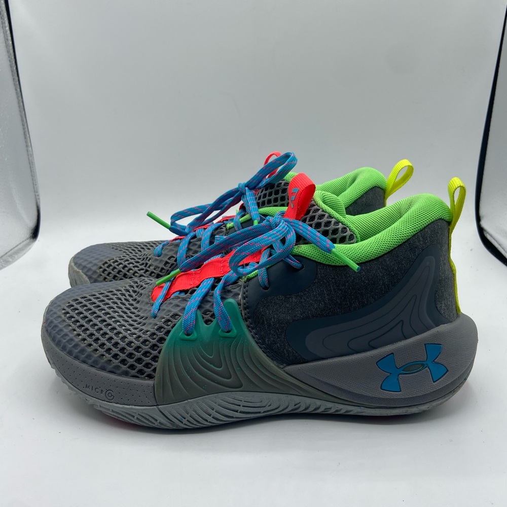 Under Armour Gray and Green Athletic Shoes with Mid-Top Support Basketball shoe